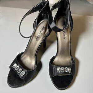 Michael Antonio Black Silver Sparkling Gem Bling Stiletto Heels Ankle Strap Sz 7